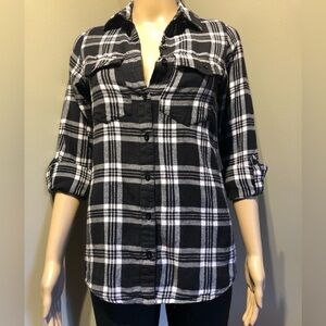 Japna black and white plaid shirt